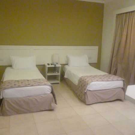 Hotel Anaca Sao Carlos Phòng bức ảnh