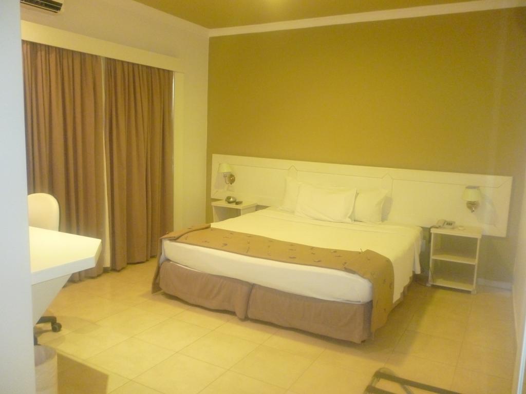 Hotel Anaca Sao Carlos Phòng bức ảnh